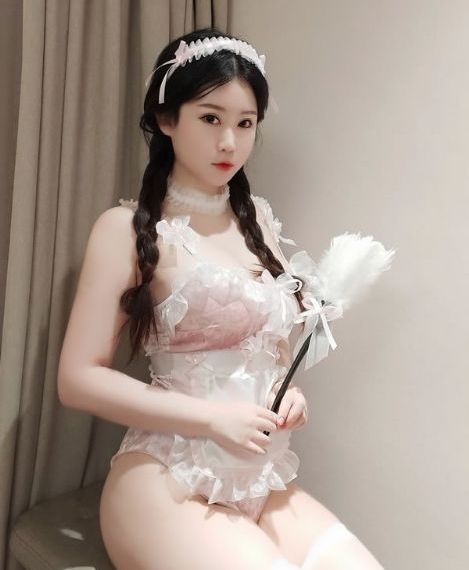 李恩美的大乳房